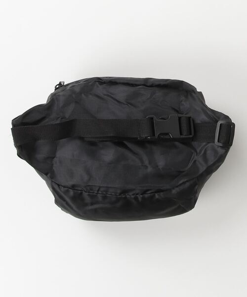ROTHCO(ロスコ)の「ROTHCO / Black Crossbody Fanny Pack / R-8131(ボディバッグ/ウエストポーチ・メンズ・ブラック・MEDIUM)」の2枚目の写真