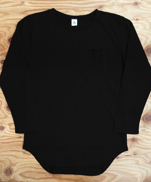 VIBGYOR（ヴィブジョー）の「裾ラウンド ロング丈 長袖 クルーネック ワッフル＆天竺＆ボーダー（Tシャツ/カットソー・メンズ・ブラック系その他/ホワイト×グレー/ホワイト×ブラック/ブラック/ホワイト/ホワイト系その他・LARGE/MEDIUM）」の8枚目の写真