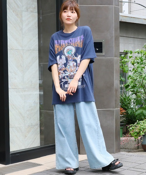 Bella Dona CRYBABY レディースTシャツ チカーナ ラティーナ チチカカ（チチカカ）の「カッチーナバンドプリントTシャツ