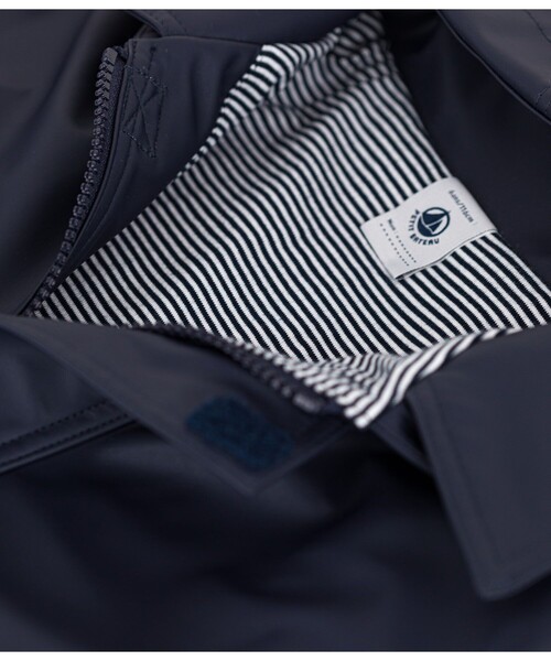 PETIT BATEAU（プチバトー）の「ヨットパーカ（マウンテンパーカー・キッズ・イエロー/ネイビー・10YEAR/8YEAR/6YEAR/12YEAR）」の3枚目の写真