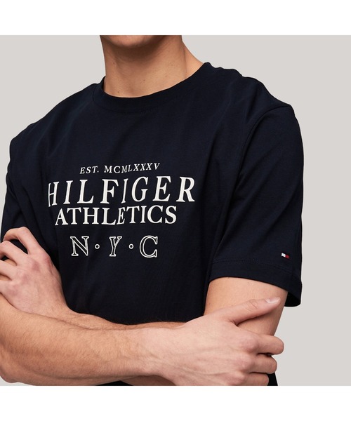 TOMMY HILFIGER(トミーヒルフィガー)の「ヒルフィガースタックロゴTシャツ(Tシャツ/カットソー・メンズ・ネイビー/ブラック/ホワイト・SMALL/MEDIUM/X-LARGE/LARGE)」の10枚目の写真