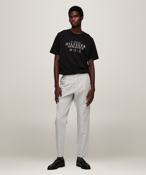 TOMMY HILFIGER(トミーヒルフィガー)の「ヒルフィガースタックロゴTシャツ(Tシャツ/カットソー・メンズ・ネイビー/ブラック/ホワイト・SMALL/MEDIUM/X-LARGE/LARGE)」の4枚目の写真