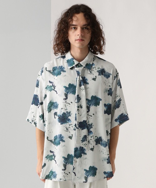 HARE（ハレ）の「DISTORTフラワーボウタイシャツ(HARE)（シャツ/ブラウス・メンズ・ホワイト/ブラック/グレー/レッド/ブラック系その他・SMALL/MEDIUM）」の10枚目の写真