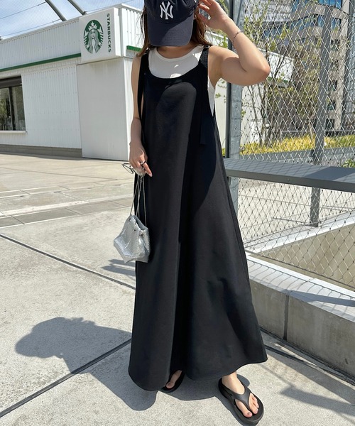 andme（アンドミー）の「【新色・新サイズ追加】リネン混アメスリフレアキャミワンピース（ワンピース・レディース・キナリ/ネイビー/ブラック/グレイッシュベージュ/ライトカーキ/ブラウン・M/MS）」の7枚目の写真