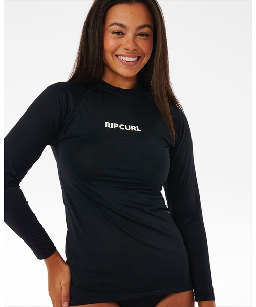 rip curl（リップカール）の「【RIPCURL（リップカール）】L CLASSIC SURF LS UPF RASHGUARD/水陸両用UPF 50+(日焼け防止)ワンポイントロゴ長袖ラッシュガード(水着)（ラッシュガード・レディース・ブラック・X-SMALL/SMALL）」の5枚目の写真