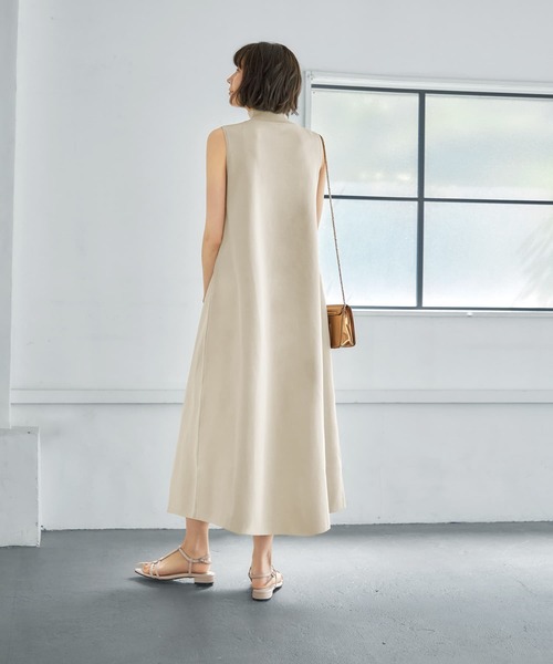 STYLE DELI(スタイルデリ)の「スポンディッシュハイネックノースリワンピース(ワンピース・レディース・レッド系その他/ホワイト系その他/ブルー系その他/ブラック・MEDIUM/SMALL)」の10枚目の写真