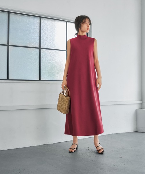 STYLE DELI(スタイルデリ)の「スポンディッシュハイネックノースリワンピース(ワンピース・レディース・レッド系その他/ホワイト系その他/ブルー系その他/ブラック・MEDIUM/SMALL)」の16枚目の写真