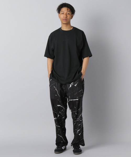 NUMERALS(ヌメラルズ)の「【NUMERALS】コンフォートロゴTシャツ(Tシャツ/カットソー・メンズ・ホワイト/グレー/ブラック・MEDIUM/LARGE)」の9枚目の写真