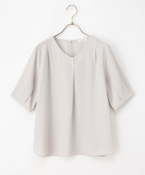 Honeys（ハニーズ）の「パール付きブラウス（シャツ/ブラウス・レディース・ネイビー/イエロー/グレイッシュベージュ/ブルー/ホワイト・S/M/L/LL/3L）」の22枚目の写真