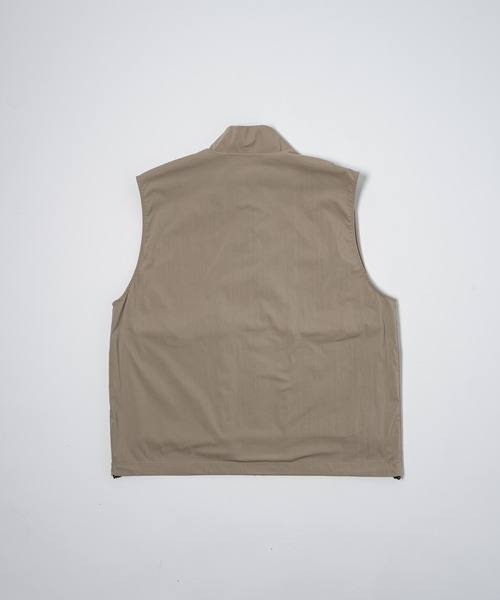 YOEL(ヨエル)の「YOEL - nylon vest / ナイロンべスト(ベスト・メンズ・グレイッシュベージュ/ブラック・MEDIUM/LARGE)」の13枚目の写真