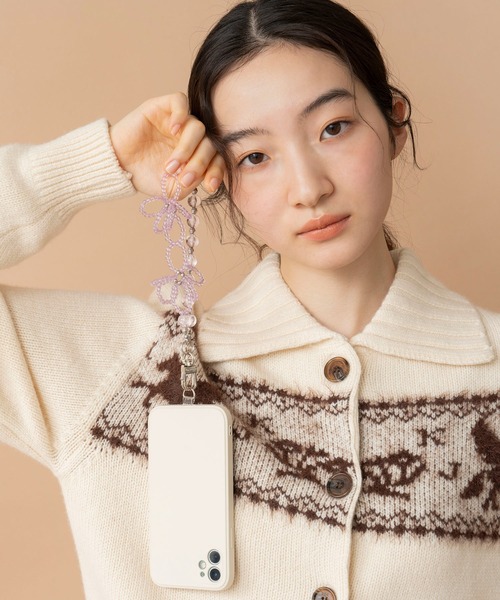 Casselini（キャセリーニ）の「Casselini(キャセリーニ)フラワービーズハンドストラップ（スマホグッズ・レディース・ホワイト/ブラック/シルバー/ラベンダー/クリア・FREE）」の4枚目の写真