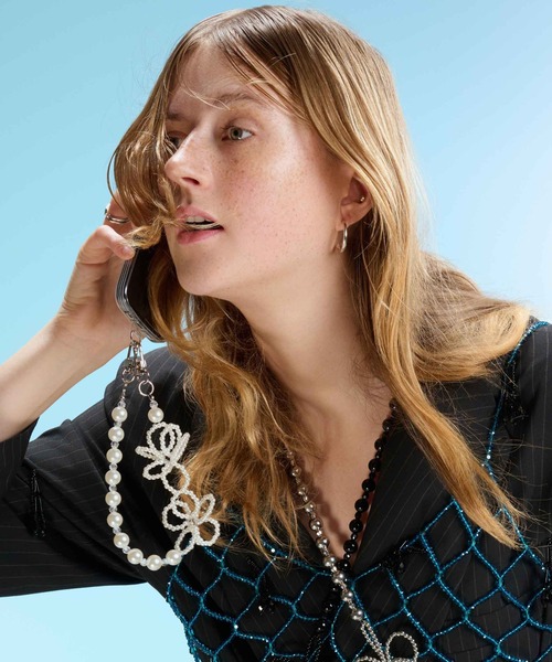 Casselini（キャセリーニ）の「Casselini(キャセリーニ)フラワービーズハンドストラップ（スマホグッズ・レディース・ホワイト/ブラック/シルバー/ラベンダー/クリア・FREE）」の17枚目の写真