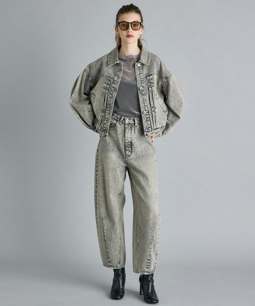 INED CLARO（イネドクラロ）の「バックタックデニムジャケット【セットアップ対応】（デニムジャケット・レディース・ブルー/グレー・フリー）」の4枚目の写真