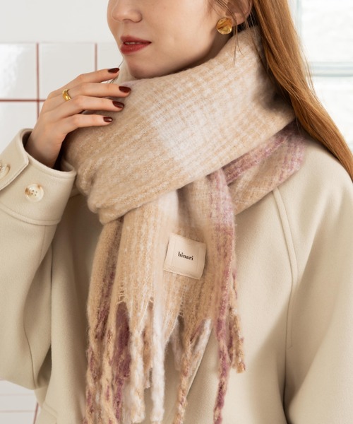 hinari（ヒナリ）の「チェックボリュームフリンジマフラー（マフラー