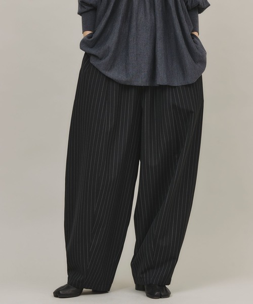 Curensology(カレンソロジー)の「Curensology(カレンソロジー)/ツイルストライプドロストパンツ(その他パンツ・レディース・ブラック/ネイビー・FREE)」の1枚目の写真