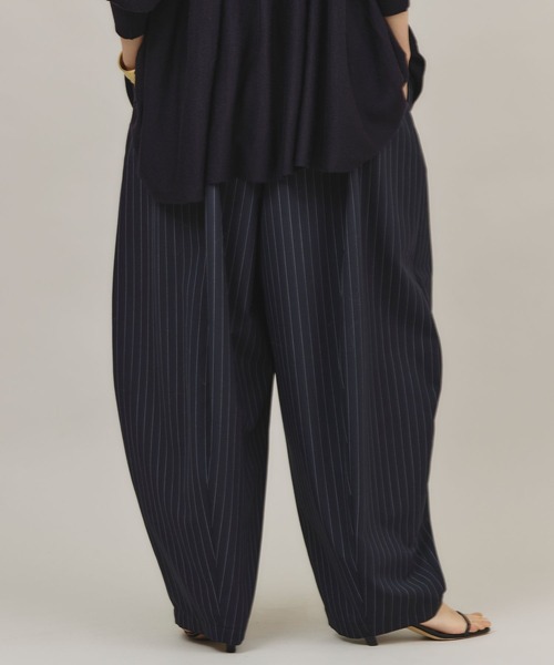 Curensology(カレンソロジー)の「Curensology(カレンソロジー)/ツイルストライプドロストパンツ(その他パンツ・レディース・ブラック/ネイビー・FREE)」の12枚目の写真