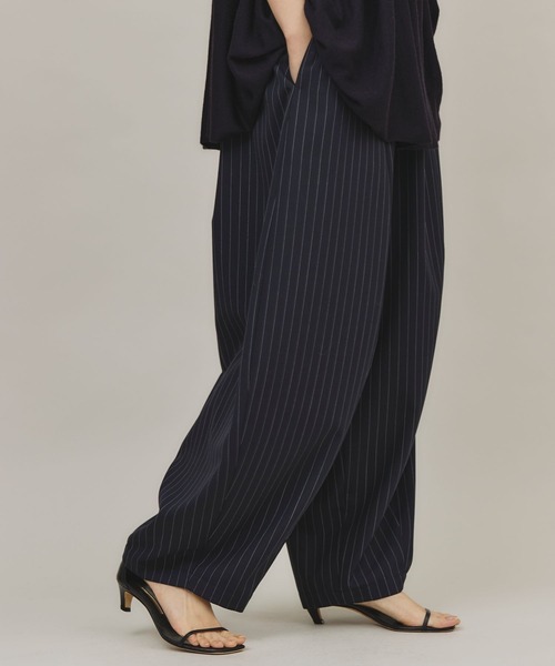 Curensology(カレンソロジー)の「Curensology(カレンソロジー)/ツイルストライプドロストパンツ(その他パンツ・レディース・ブラック/ネイビー・FREE)」の11枚目の写真