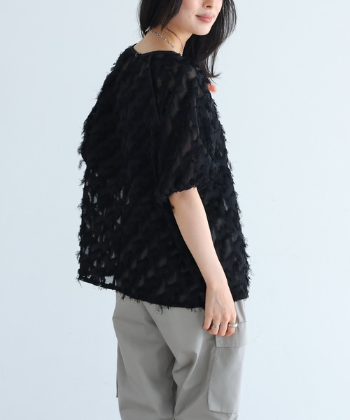 itto...(イット)の「華やかな立体感フリンジジャガードシアートップス(シャツ/ブラウス・レディース・ブラック/アイボリー・M)」の13枚目の写真