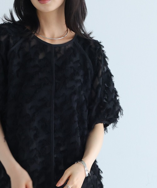 itto...(イット)の「華やかな立体感フリンジジャガードシアートップス(シャツ/ブラウス・レディース・ブラック/アイボリー・M)」の15枚目の写真