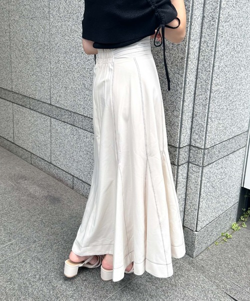 archives（アルシーヴ）の「Ｈ／Ｗ配色ステッチフレアマーメイドスカート（スカート・レディース・ブラック/アイボリー/グレー・MEDIUM）」の14枚目の写真