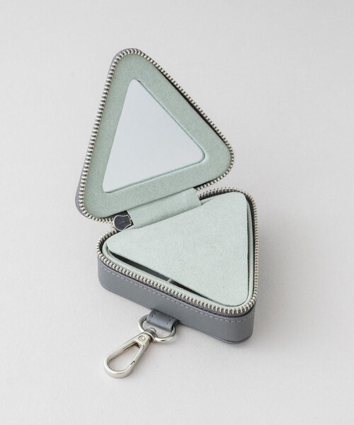 Jouete（ジュエッテ）の「【ZOZOTOWN限定】トライアングルポーチ（ラッピングキット・レディース・グレー・FREE）」の4枚目の写真