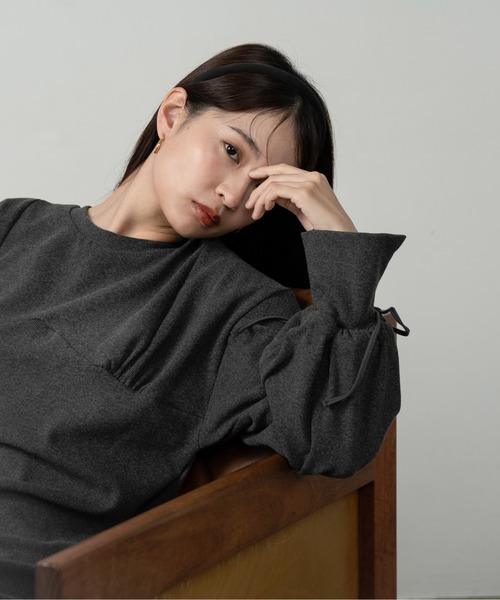 Amiur(エミレ)の「balloon sleeve ribbon sweat ops / バルーンスリーブリボンスウェットワンピース(ワンピース・レディース・チャコール/オートミール・FREE)」の9枚目の写真