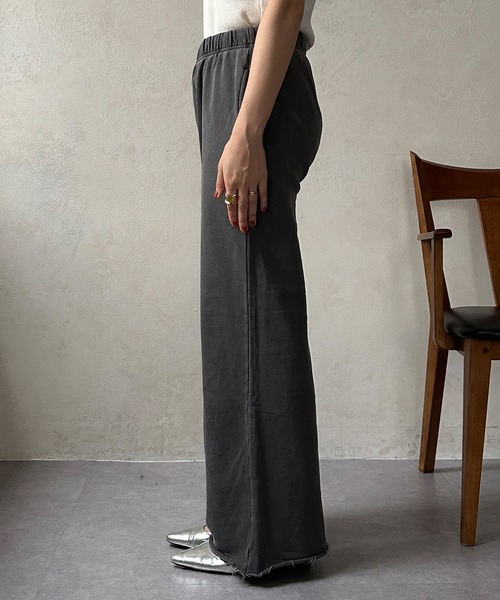 DouDou(ドゥドゥ)の「ピグメント加工裏毛パンツ(スウェットパンツ・レディース・チャコールグレー/ブラウン・FREE/TM)」の13枚目の写真