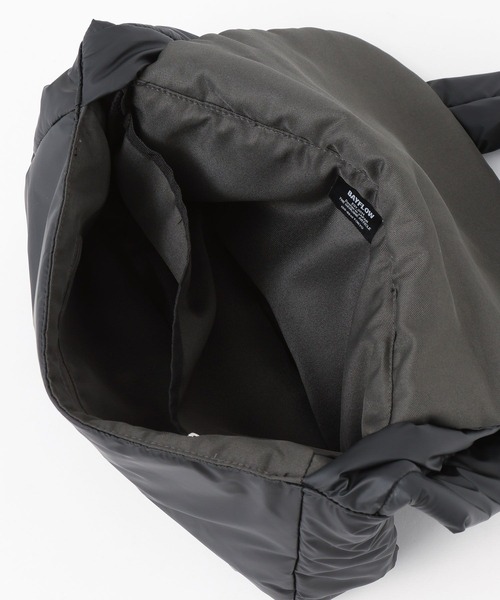 MILLER（ミラー）の「【MILLER×BAYFLOW】別注中綿ショルダーバッグ（ショルダーバッグ・メンズ・ナチュラル/ブラック・FREE）」の6枚目の写真