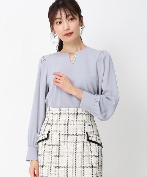 MISCH MASCH（ミッシュマッシュ）の「裏地付きパールブラウス/MM448104（シャツ/ブラウス・レディース・ブルー/ホワイト/ブラック・ﾌﾘ-）」の4枚目の写真