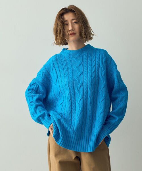 YECCA VECCA(イェッカヴェッカ)の「ケーブルニット(ニット/セーター・レディース・ベージュ/ライトブルー/チャコールグレー・FREE)」の3枚目の写真