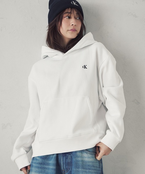 Calvin Klein（カルバン・クライン）の「モノグラムロゴニット帽