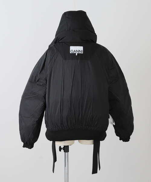 セール】【GANNI / ガニー】 Tech Seersucker Oversized Puffer J