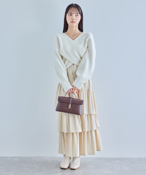 VIS（ビス）の「ふんわりカシュクールニットプルオーバー（ニット/セーター・レディース・レッド/オフホワイト/チャコールグレー・FREE）」の7枚目の写真