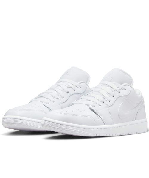 JORDAN BRAND(ジョーダンブランド)の「エア ジョーダン 1 LOW ウィメンズシューズ / Air Jordan 1 Low Women's Shoes DV0990-111 White(スニーカー・レディース・ホワイト・23/24/28.5/25.5/26.5/27.5/22.5/24.5/25/26/27/28/22/29/23.5)」の5枚目の写真