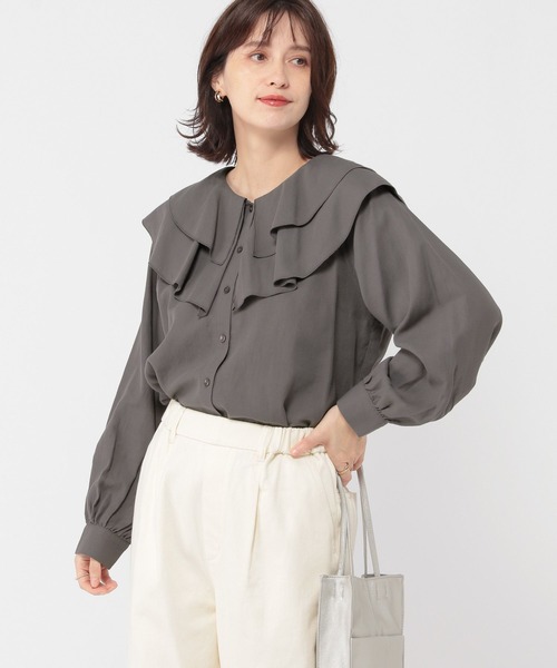 studio CLIP(スタディオクリップ)の「エアリーフリルブラウス(シャツ/ブラウス・レディース・アイボリー/ライトブルー/チャコール・FREE)」の7枚目の写真