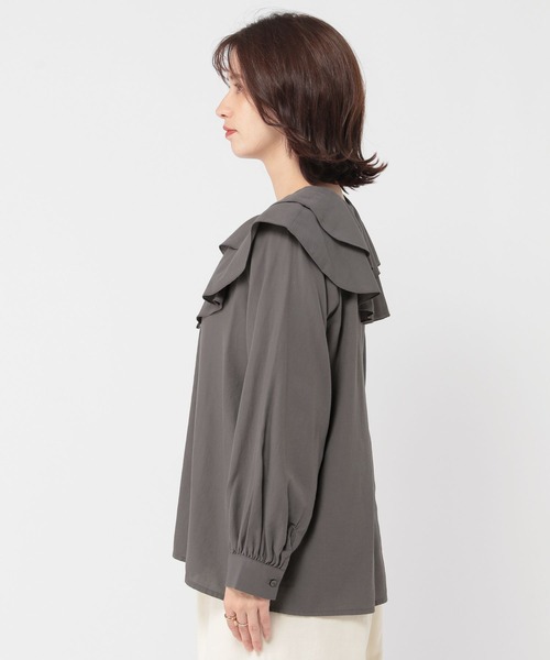 studio CLIP(スタディオクリップ)の「エアリーフリルブラウス(シャツ/ブラウス・レディース・アイボリー/ライトブルー/チャコール・FREE)」の15枚目の写真