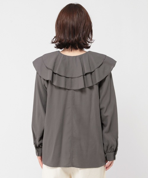 studio CLIP(スタディオクリップ)の「エアリーフリルブラウス(シャツ/ブラウス・レディース・アイボリー/ライトブルー/チャコール・FREE)」の16枚目の写真