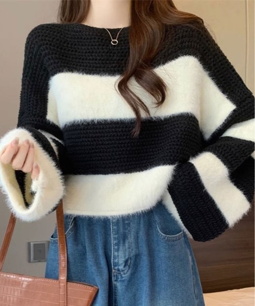 kirakiraShop(キラキラショップ)の「ラウンドネック ニット ファー ドッキング トップス(ニット/セーター・レディース・ブラック/ブラウン・FREE)」の1枚目の写真