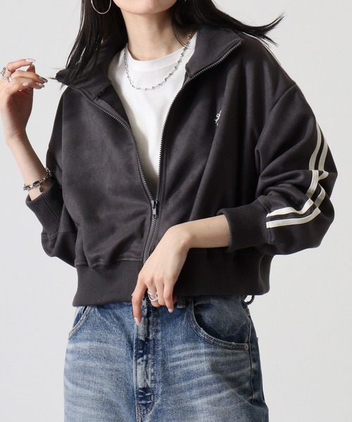 atONE（アットワン）の「スエードポンチクロップドトラックジャケット（ブルゾン・レディース・アイボリー/スミクロ/モカ/ブラック系その他4/ベージュ系その他2・F）」の12枚目の写真