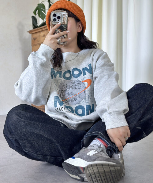 CPCM(シーピーシーエム)の「パウダー加工裏毛スウェット(Tシャツ/カットソー・レディース・ブラック/ブラック系その他2/ブラック系その他3/ホワイト系その他2/ブラック系その他/ホワイト系その他/ホワイト/ホワイト系その他3・MEDIUM/LARGE)」の3枚目の写真