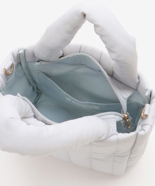 MAJESTIC LEGON(マジェスティックレゴン)の「キルティングパファーバッグ(ショルダーバッグ・レディース・ブルー/ピンク/アイボリー・FREE)」の6枚目の写真