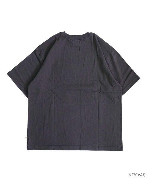 Tom&Jerry(トムアンドジェリー)の「【公式】トムとジェリー CONVERSE BIG Tシャツ(Tシャツ/カットソー・メンズ・ブラック/オフホワイト・L/M)」の9枚目の写真