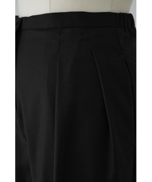 RIM.ARK（リムアーク）の「Two tuck straight PT ツ―タックストレートパンツ（スラックス・レディース・チャコールグレー/ライトベージュ/ブラック・36/38）」の11枚目の写真
