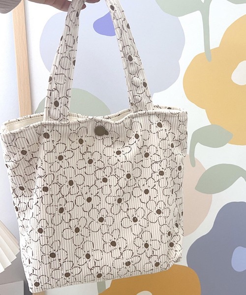 Mignonjour(ミニョンジュール)の「Mignonjour/フラワーコーデュロイミニトートバッグ M2664(トートバッグ・レディース・ブラウン/ホワイト・FREE)」の3枚目の写真