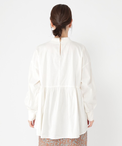 studio CLIP(スタディオクリップ)の「リブモック切り替えフレアブラウス(シャツ/ブラウス・レディース・オフホワイト/オリーブ/ライトグレー・FREE)」の18枚目の写真