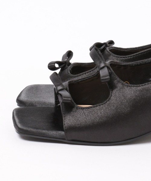 mysty woman（ミスティウーマン）の「ダブルリボンサテンミュール  323424（サンダル・レディース・ブラック/モカ・LARGE/MEDIUM）」の15枚目の写真