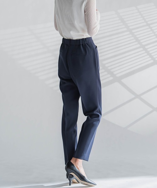 la.f…（ラエフ）の「ダブルクロステーパードパンツ≪洗濯機で洗える≫（スラックス・レディース・ネイビー/ベージュ・11号/9号/7号）」の12枚目の写真