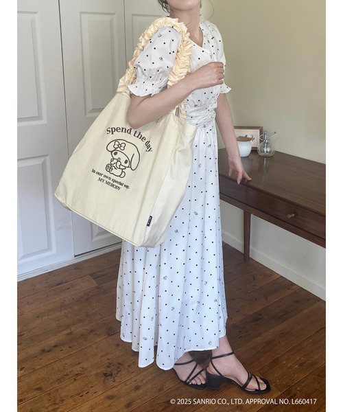 MIIA（ミーア）の「マイメロディ フリルトートバッグ（トートバッグ・レディース・ベージュ・FREE）」の2枚目の写真