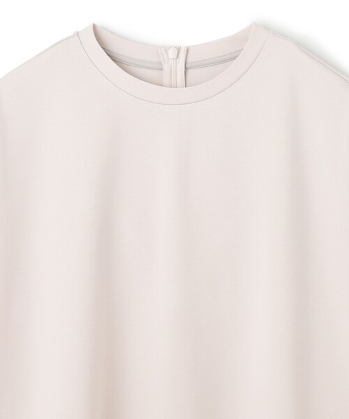 UNFILO(アンフィーロ)の「BEAUTY FORM-T ドルマンTシャツ(Tシャツ/カットソー・レディース・ホワイト系/グレー系/ネイビー系/ベージュ系・SMALL/MEDIUM/LARGE)」の19枚目の写真