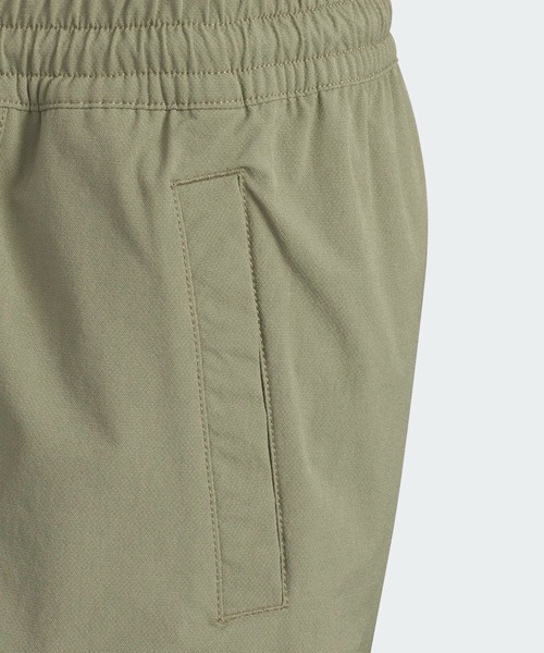 adidas（アディダス）の「キッズ コンフォート エッセンシャルズ カーゴショーツ / ハーフパンツ / アディダス adidas（その他パンツ・キッズ・オリーブ/ブラウン・130/140/150/160/120/110）」の9枚目の写真